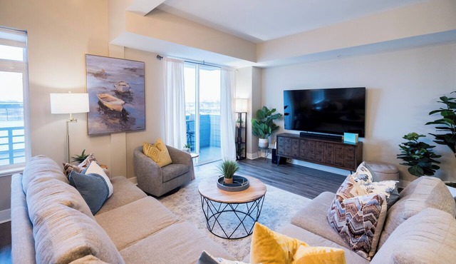 Spacious 3 BR 2 Bath Loft Condo in Grand Landing