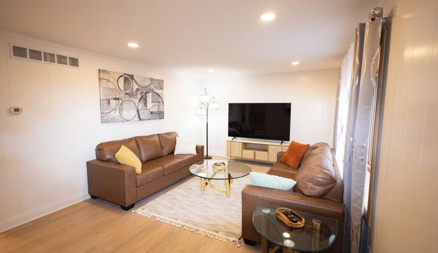 Spacious 4-bedroom house in lovely Portage