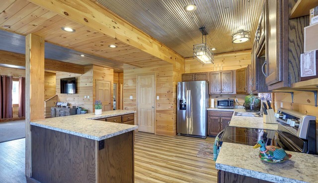 Spacious Franklin County Retreat on 80 Acres!