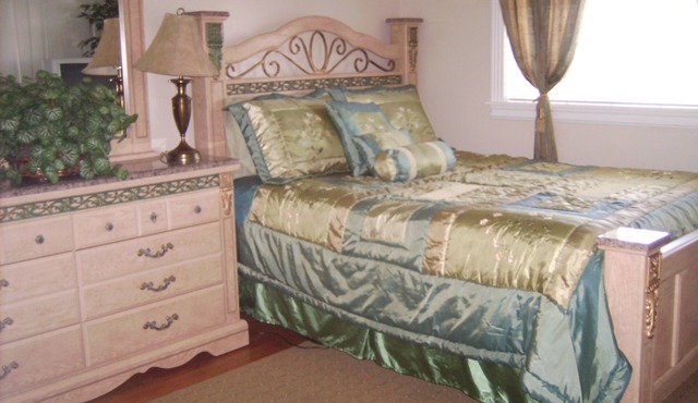 Spacious Villa Sleeps 18 6BR 3BA in Bothell