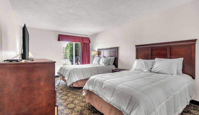Standard Double with Patio at Indiana Beach Hotel