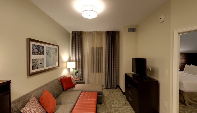 Staybridge Suites Ann Arbor- Univ of Michigan by IHG