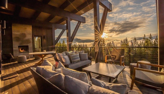 Steps from the Ski Trails | Hot Tub in Big Sky