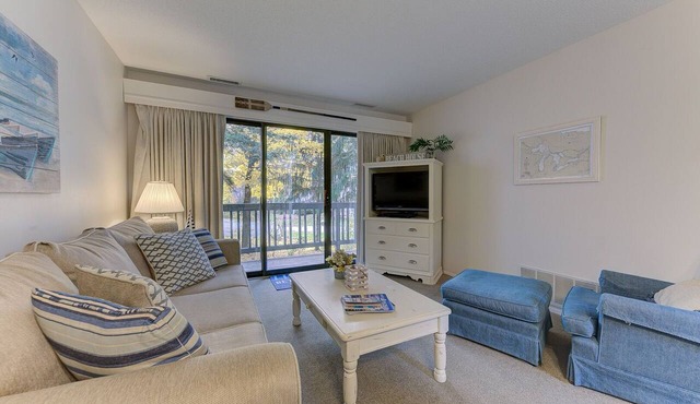 🏖️ Stunning Sunset Bay Views @ The Shores | Traverse Bay Views | Moments to the Beach