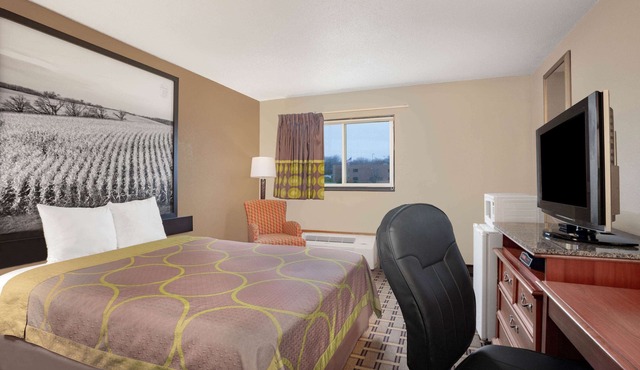 Super 8 by Wyndham Fort Madison