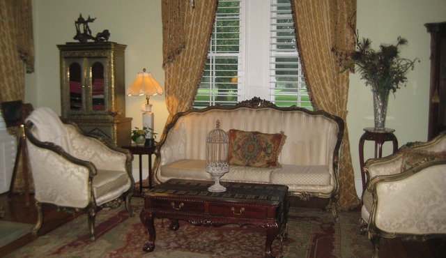 The Fairfax House B & B