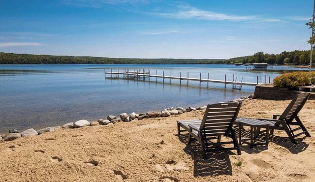 The Loon at Intermediate | Hot Tub | Waterfront