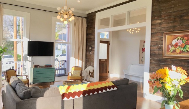 The Massey’s on Grove Unit 1 - River Views Downtown Historic Vicksburg, MS