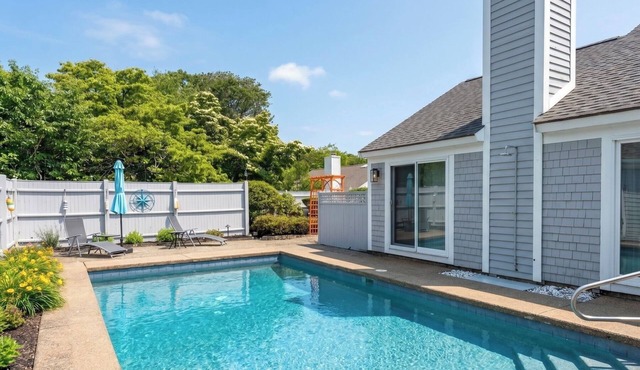 Tranquil New Seabury Escape w/Heated Private Pool and Central AC RPAM008 in Mashpee