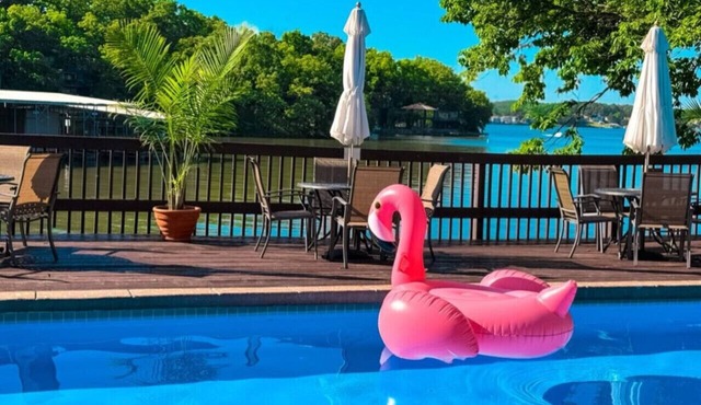 Treetop Village Cedar Shores #70-Lakefront/3BD/3BA/Pools/Grill/Dock-6PP