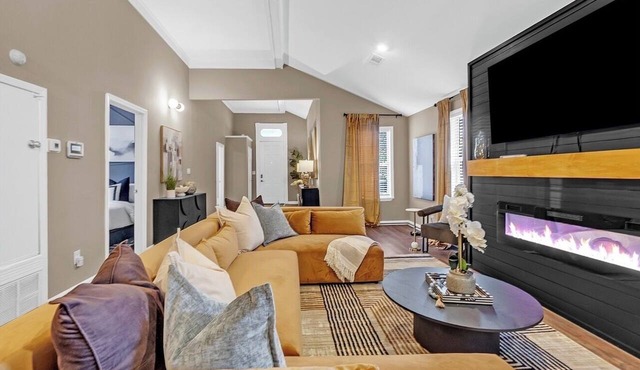 Tremendous 3-bedroom house with near St Jude and Beale Street