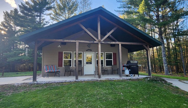 Upper Peninsula Peaceful Cabin