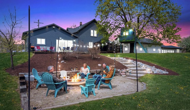 Walk to Downtown & Elkhart Lake | Firepit