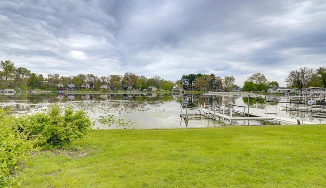 Waterfront Lake Webster Retreat w/Pier & Views in North Webster