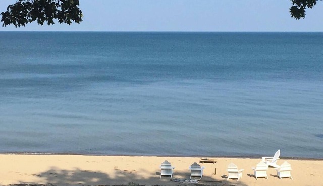 Welcoming Lake Huron Cowboy Cottage with AC, kayaks, & more in Tawas
