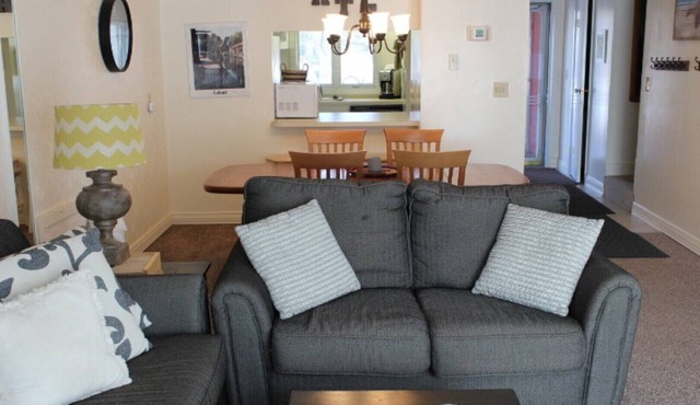Well Appointed & Updated condo, Outside heated pool, Lovely patio