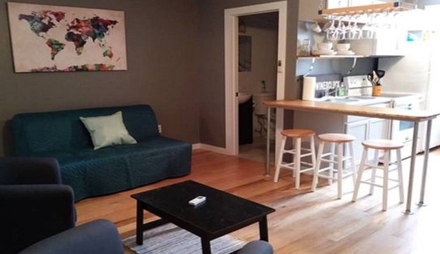 Wine Alley East suite in Hermann
