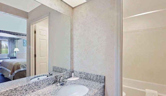 Your Place Inn in Millington