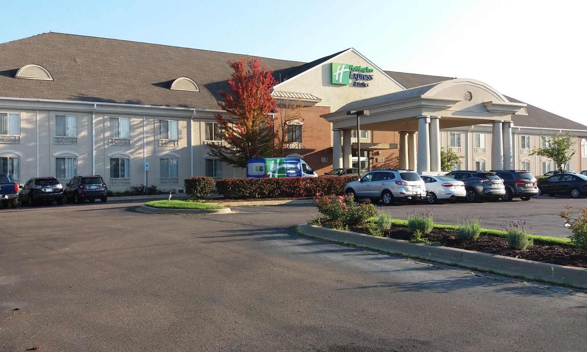 Waterford Hotel | Holiday Inn Express Hotel & Suites Waterford, an Ihg Hotel