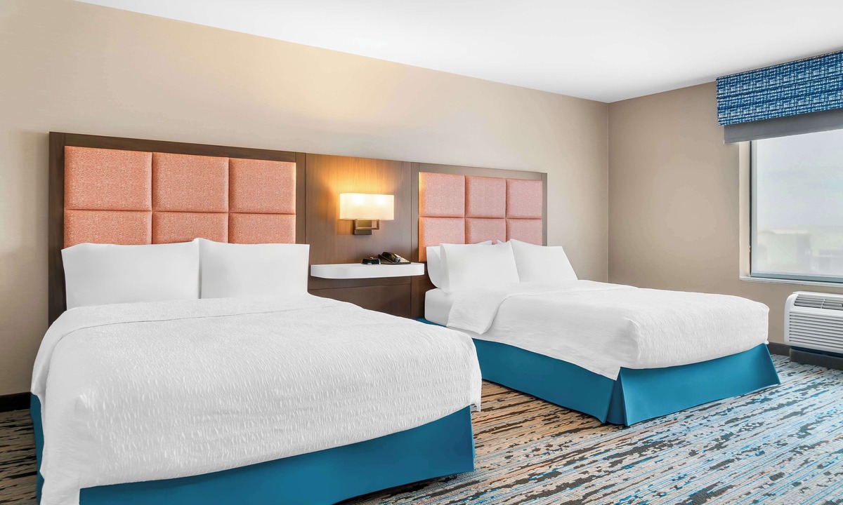 Auburn Hills Hotel | Hampton Inn Detroit/Auburn Hills-North