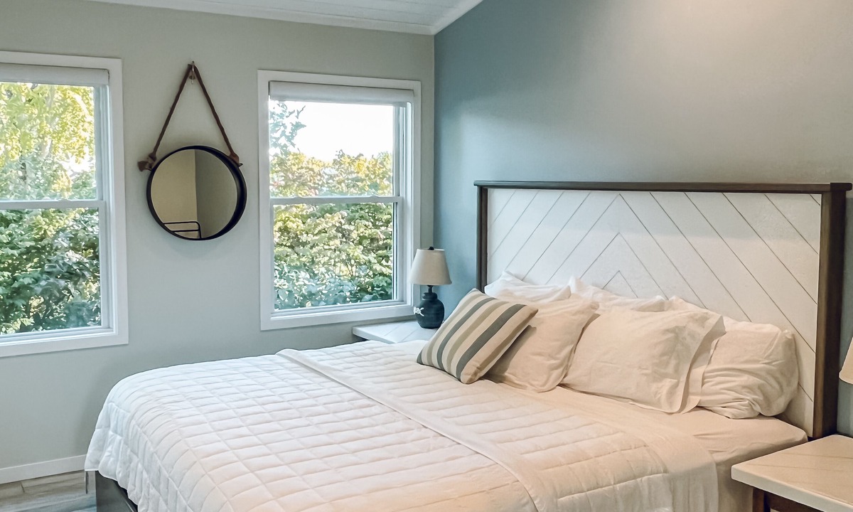 Saugatuck House | Old Pike Cottages