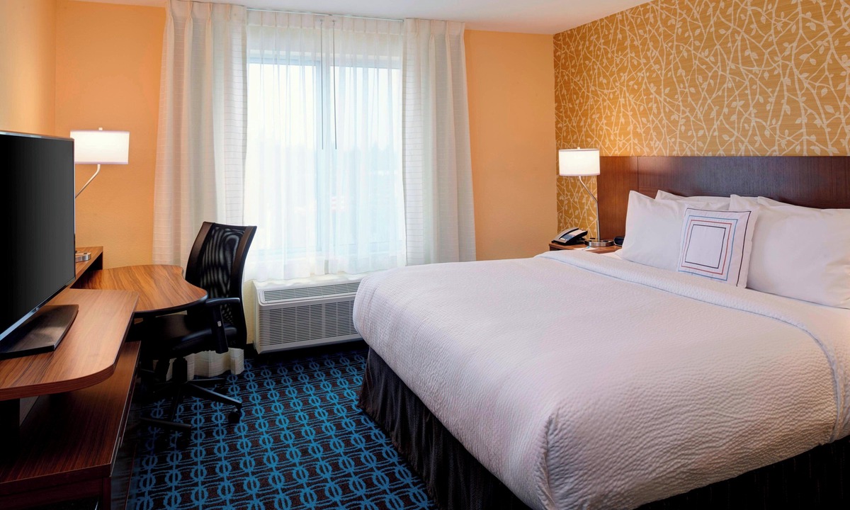 Ypsilanti Hotel | Fairfield Inn & Suites by Marriott Ann Arbor Ypsilanti