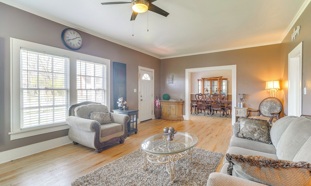 Vivian Cottage | 10 Mi to Caddo Lake: Charming Cottage in Vivian!