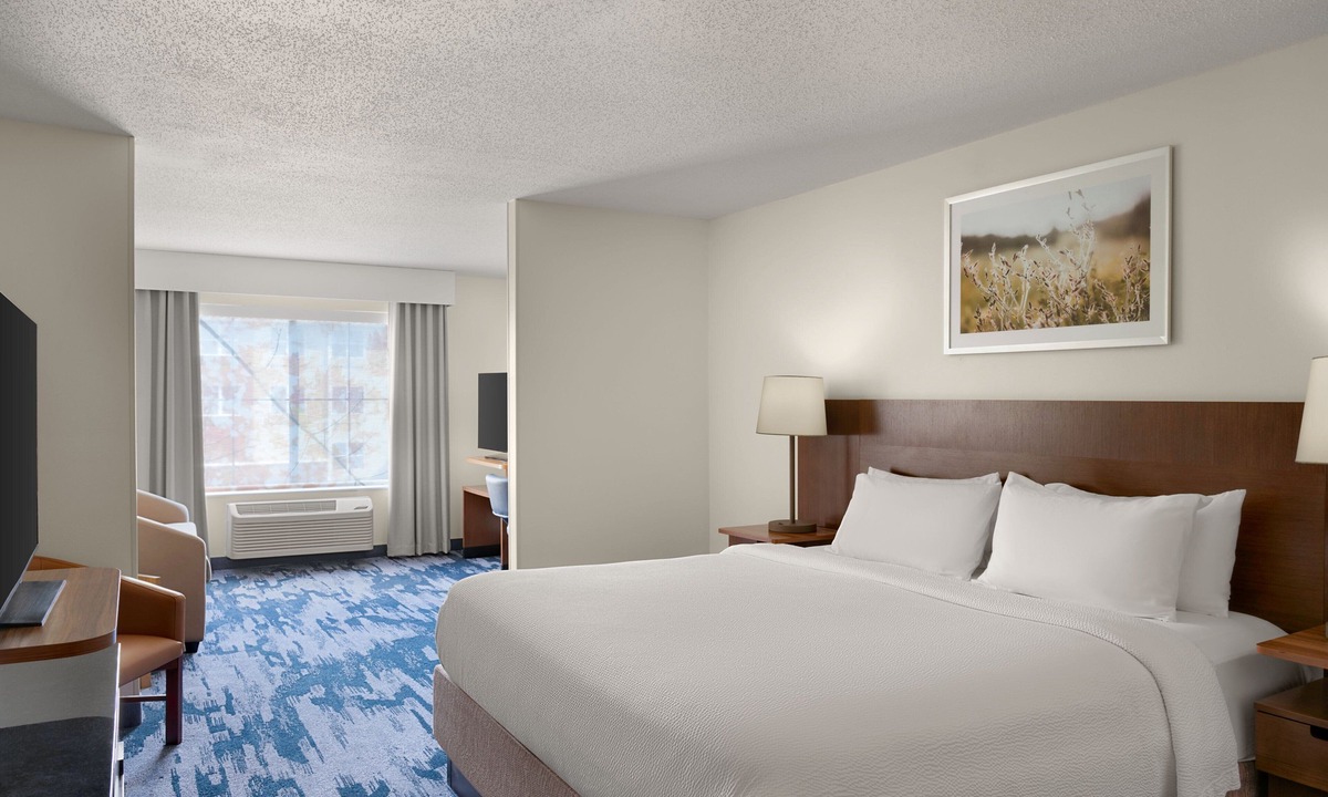 Naperville Hotel | Fairfield Inn & Suites by Marriott Chicago Naperville/Aurora