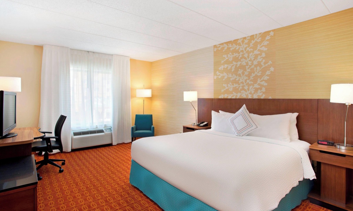 Bedford Park Hotel | Fairfield Inn and Suites by Marriott Chicago Midway Airport
