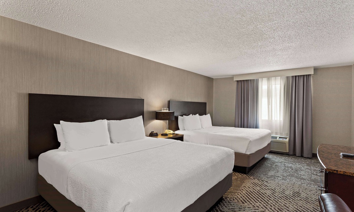 South Bend Hotel | Wingate by Wyndham South Bend/Notre Dame