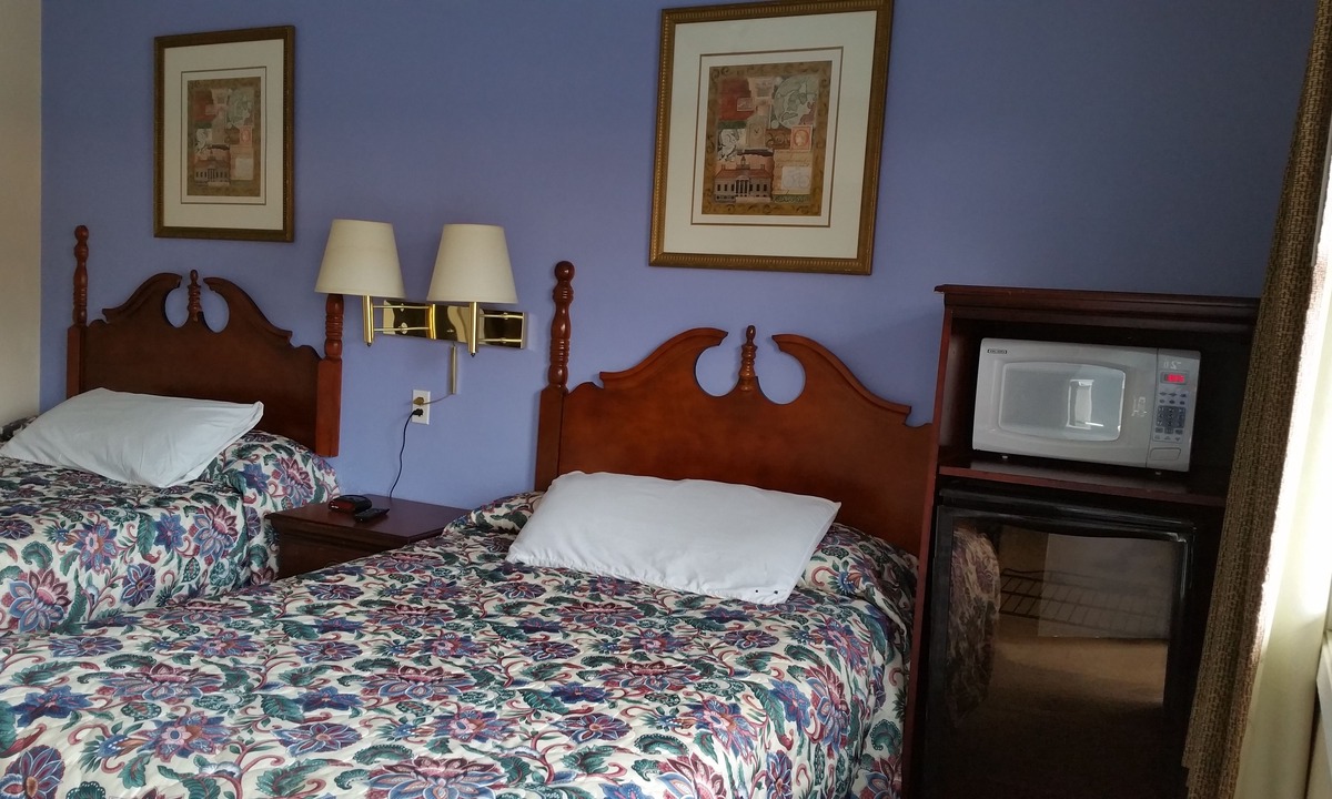 Shelbyville Hotel | Spillway Motel