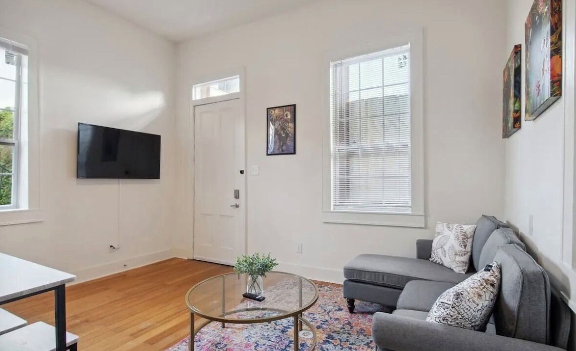 South 7th Ward Apartment | Centrally located 1bed 1bath,walk to French Q, Bourbon St. & Jazz venues