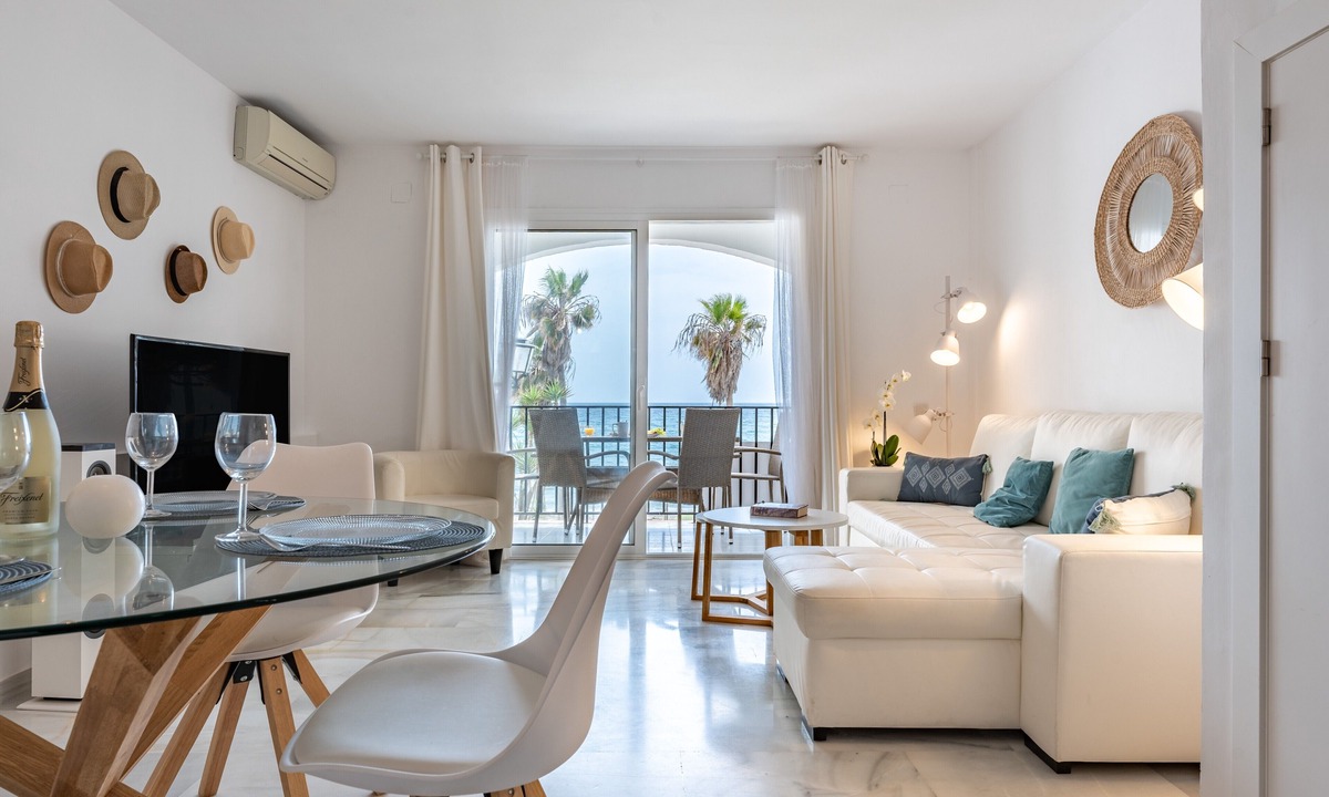 Sitio de Calahonda Apartment | Beach Front house - Full Sea view - Dona Lola Beach Resort - Marbella - Mijas