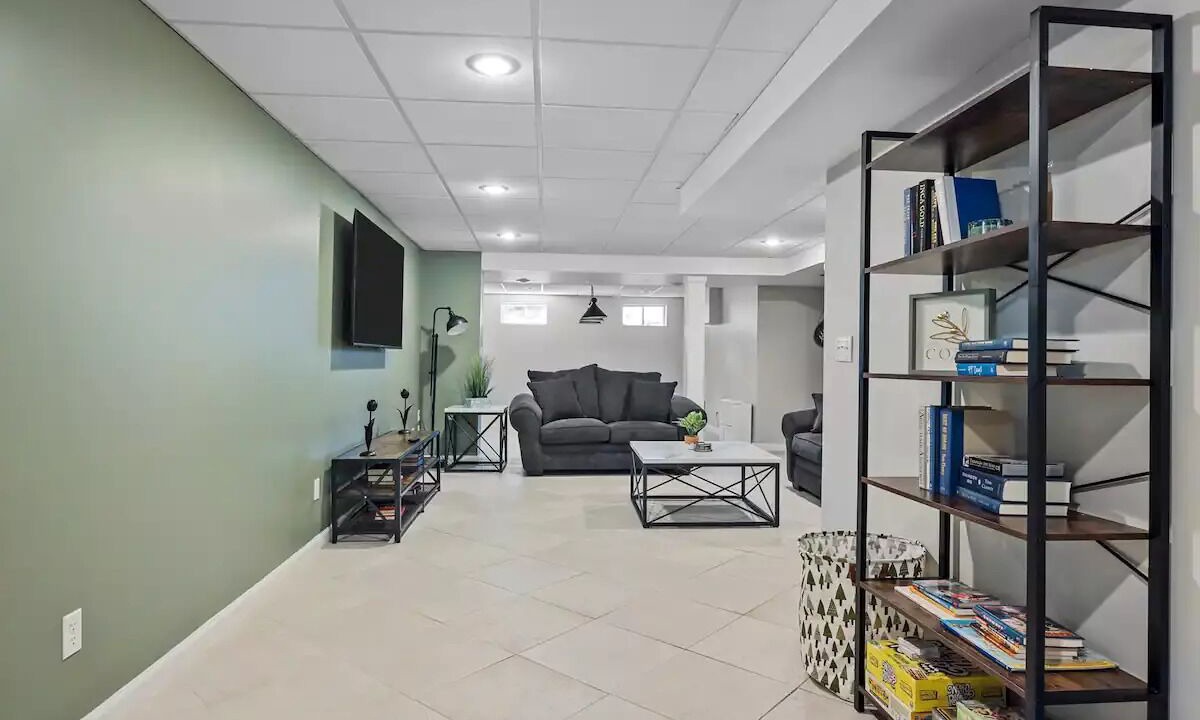 O'Fallon House | Sage Haven Ranch Retreat, Yard, Fire Pit, BBQ, Office space, Close to shopping