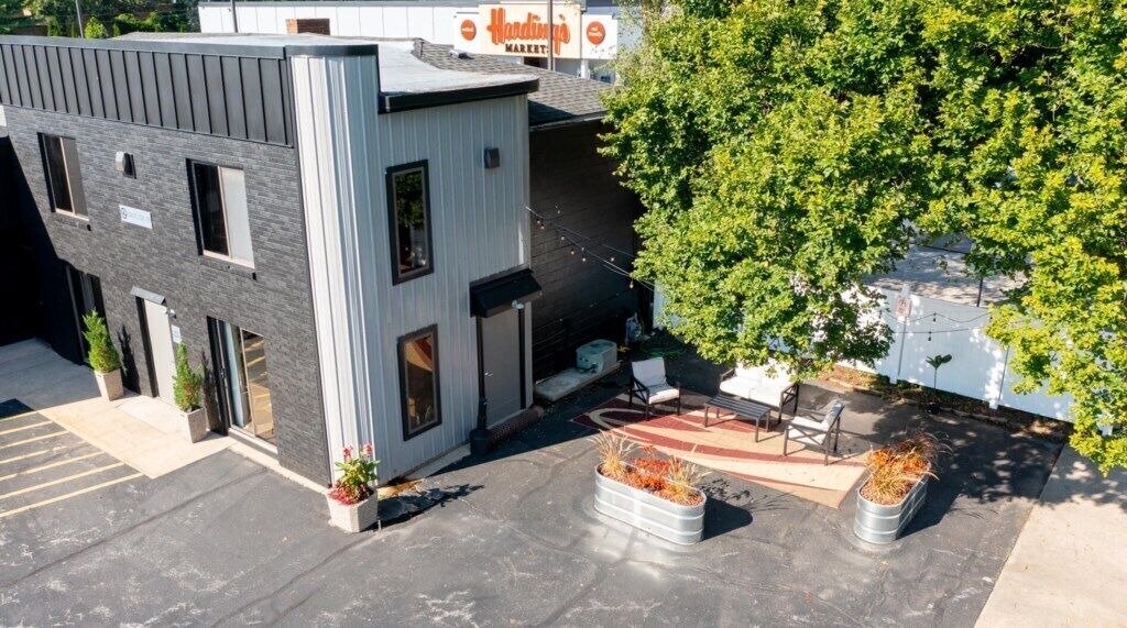 North Muskegon Apartment | The Queen of Adventure Near Downtown Muskegon