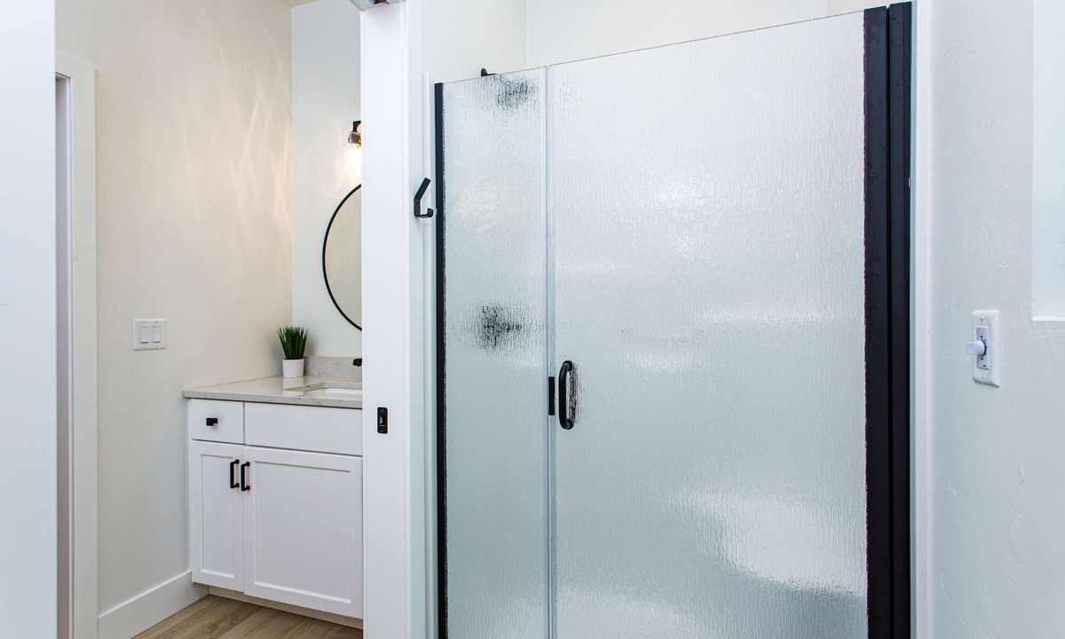 Egg Harbor House | Expansive Modern Loft House Sleeps 12