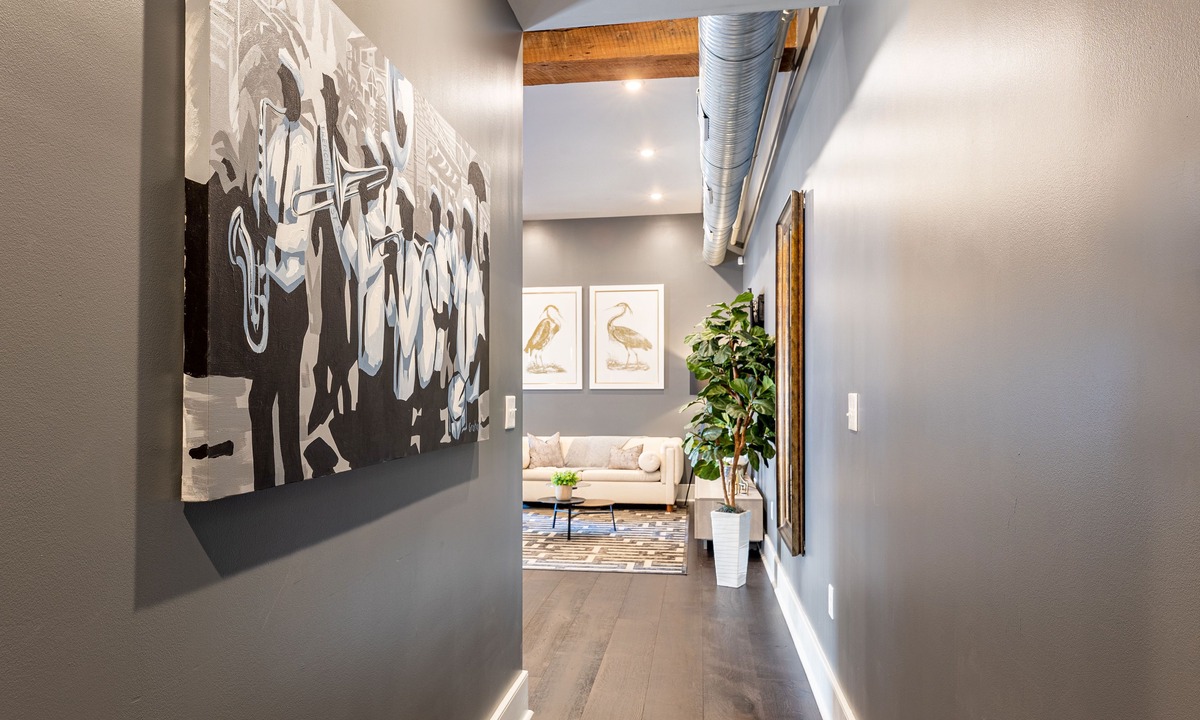 Arts/Warehouse District Condo | 📣New XL Luxury Corner Condo PRIME Historic Downtown Location HUGE Balcony Wrapped in Wrought Iron