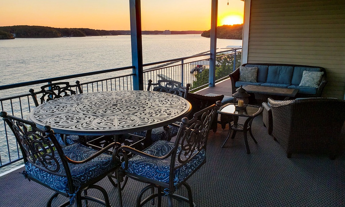 Lake Ozark Condo | Palisades Point- Sanctuary of Seclusion! High-end Condo with Million Dollar View