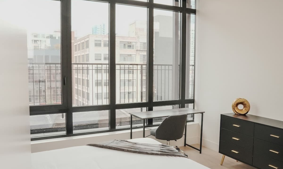 Near North Side Apartment | River North Private Balcony With In and Out Parking