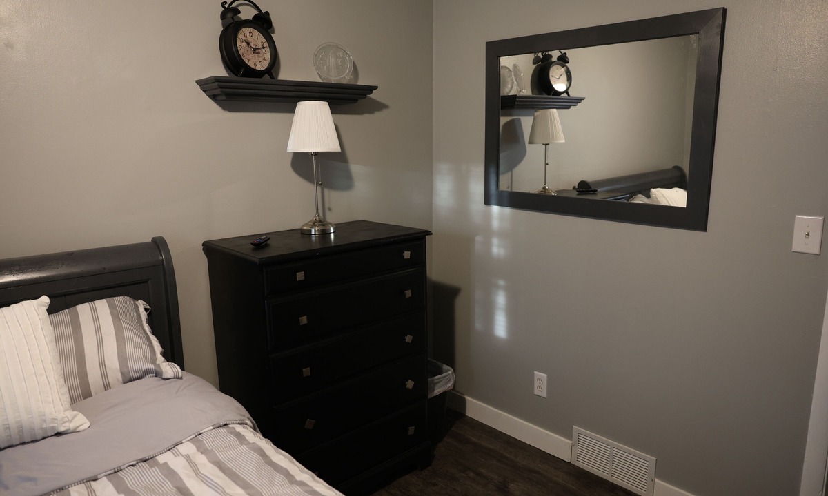 Sugar Creek House | 3 BR home in KC Area near stadiums: Pet Friendly - fenced yard & Remodeled!