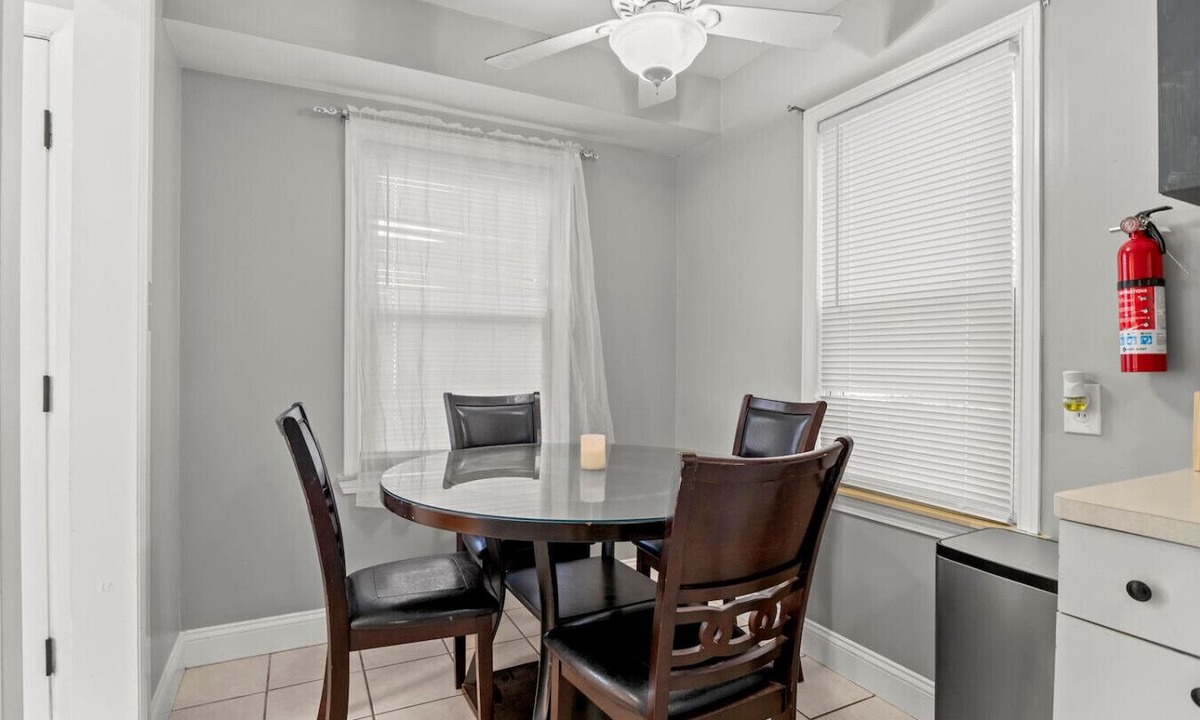 Lincoln Park Apartment | 3 Bedroom Fenced Backyard Pets Welcome Sleeps 6