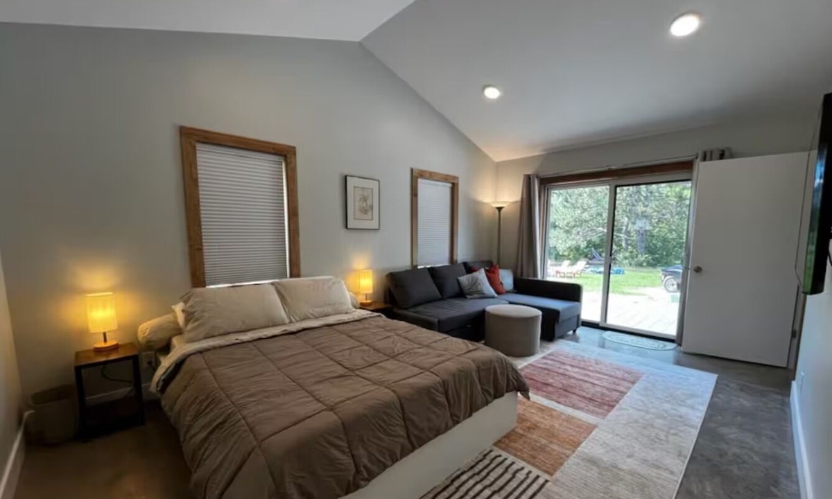 Washburn House | The North Oak, a Modern Cabin
