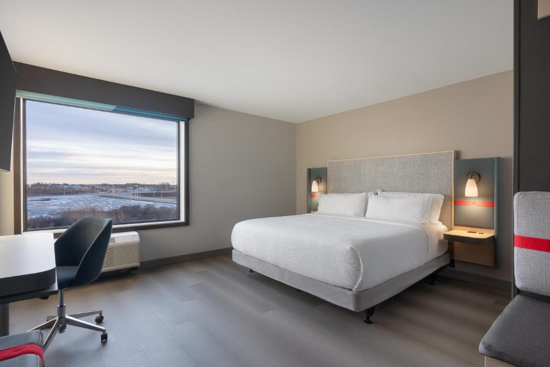 Oak Creek Hotel | avid hotel Oak Creek by IHG