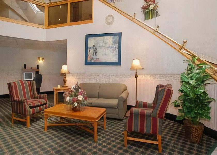 Photo of Livingroom in Elyria