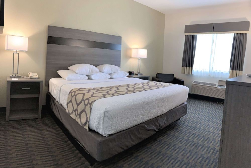 Photo of Bedroom in Paw Paw