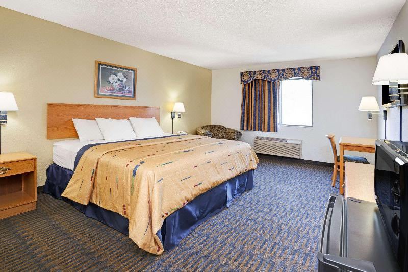 Photo of Bedroom in Paw Paw