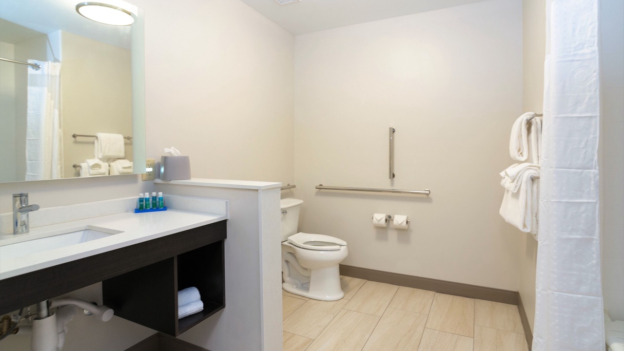 Photo of Bathroom in Allen Park