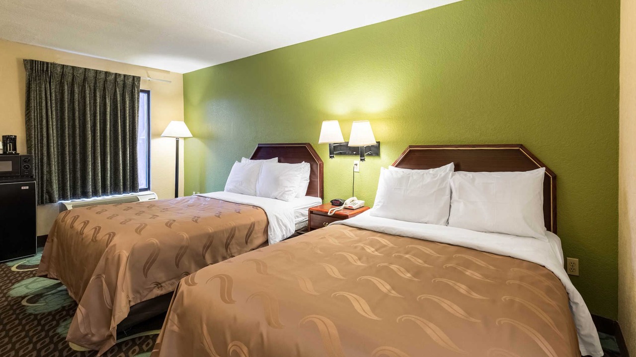 Photo of Bedroom in Alexandria