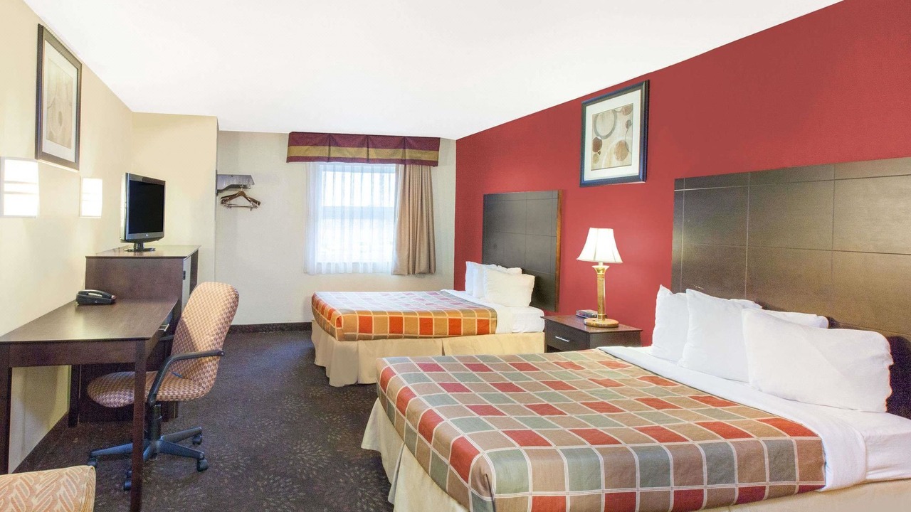 Photo of Bedroom in Romulus