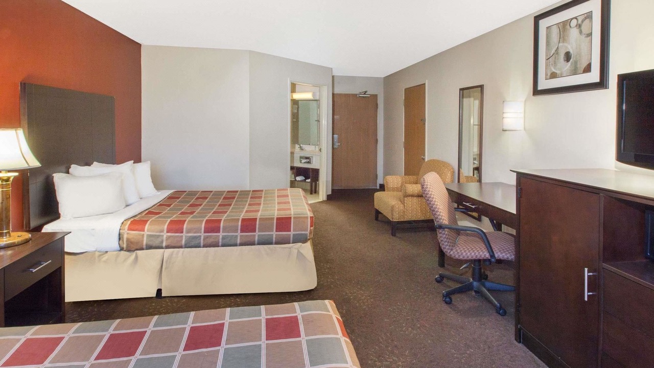 Photo of Livingroom in Romulus